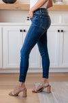 Judy Blue Maxine Mid-Rise Skinny Jeans