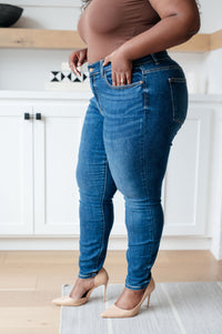 Judy Blue Maxine Mid-Rise Skinny Jeans